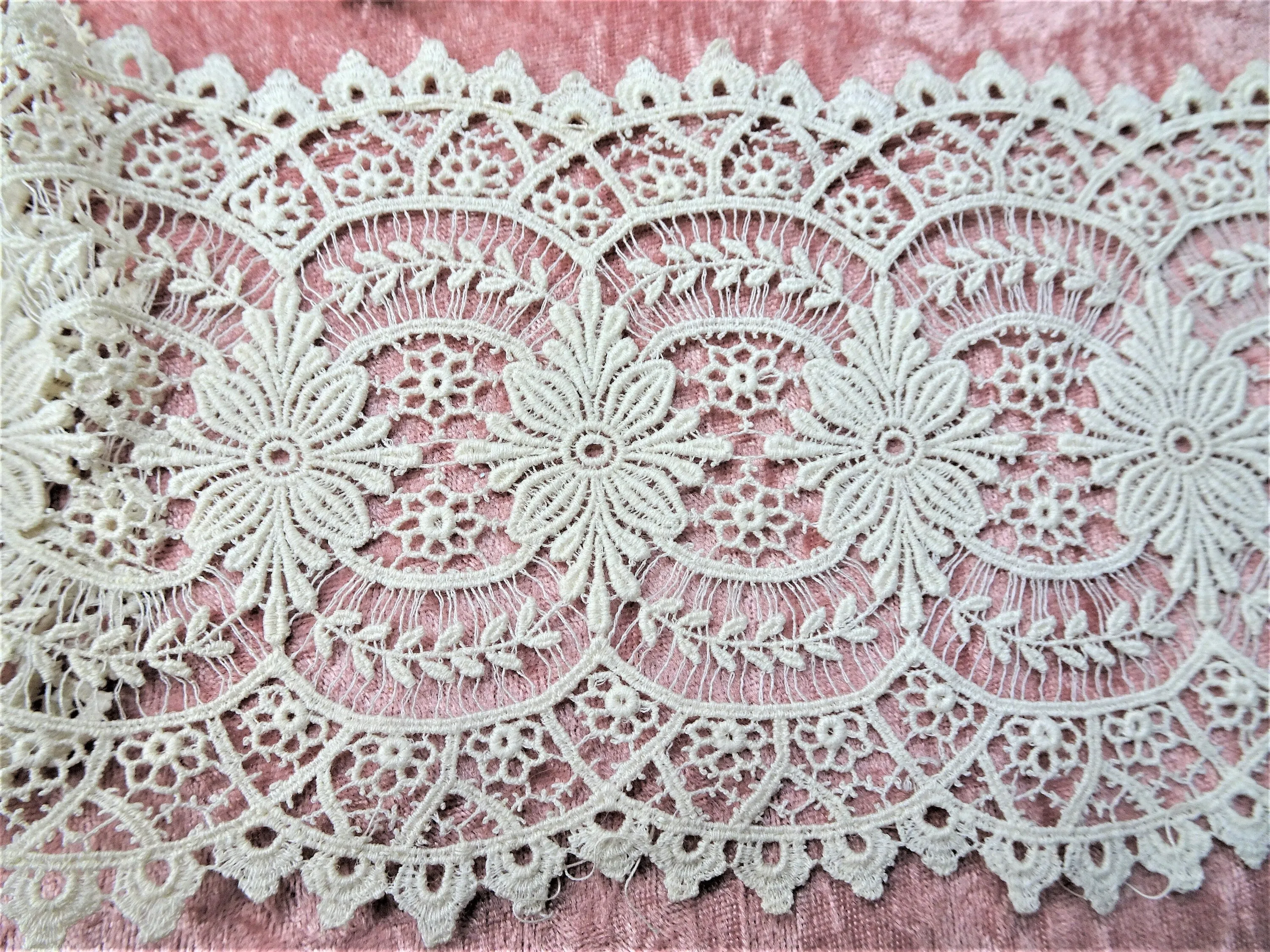 BEAUTIFUL Antique FRENCH Lace Trim,Flounce,Intricate Pattern For Bridal Dress,Dolls,Flapper Dress,Heirloom Sewing,Antique Lace Textiles