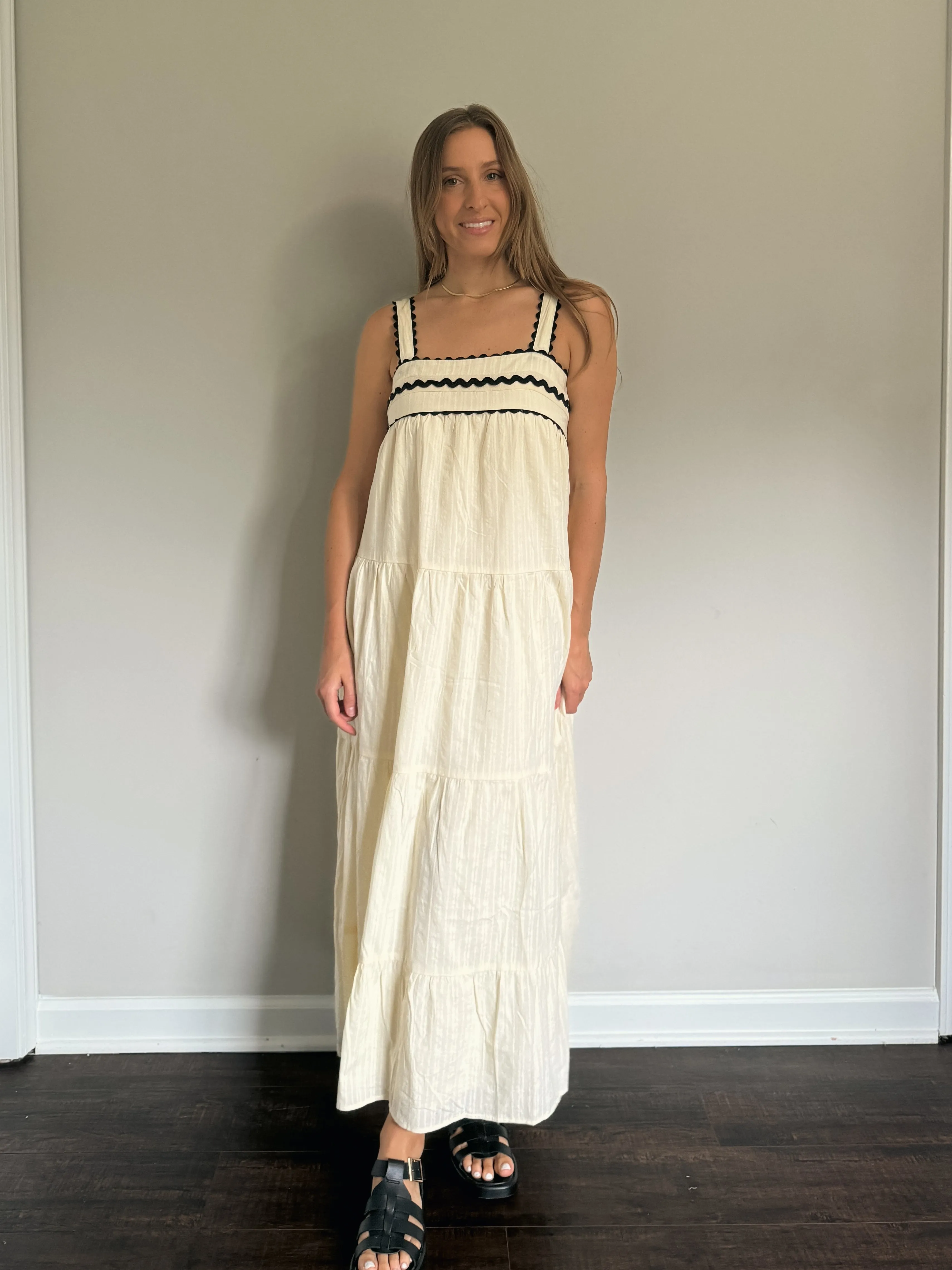 Scallop Trim Maxi Dress