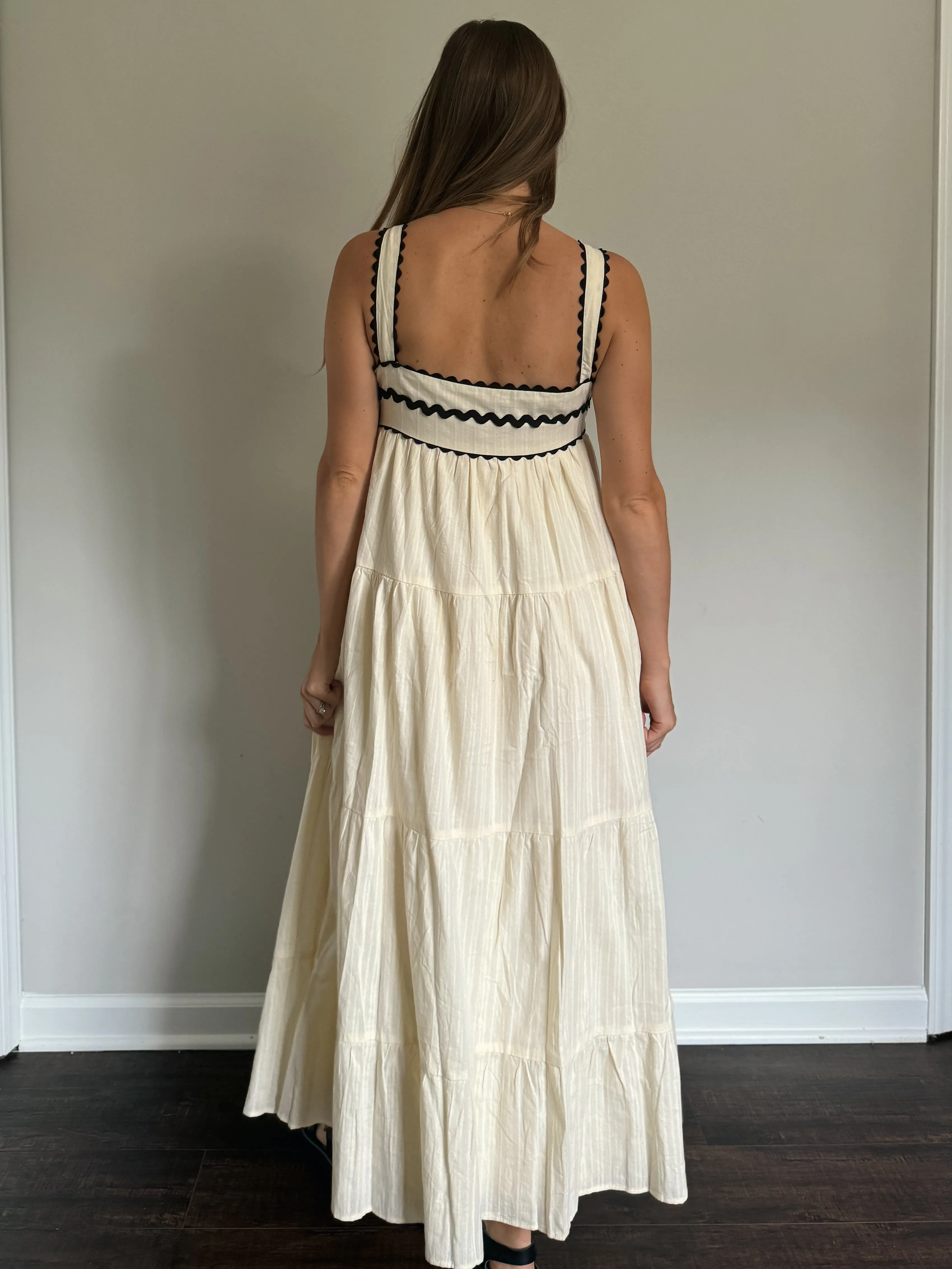 Scallop Trim Maxi Dress